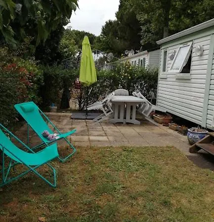 Campsite Mobilhome Oleron Simple Et Spacieux A 1min De L'ocean