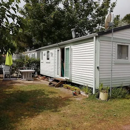 Mobilhome Oleron Simple Et Spacieux A 1min De L'ocean Parque de Campismo