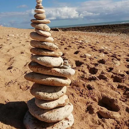 Mobilhome Oleron Simple Et Spacieux A 1min De L'ocean *