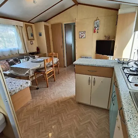 Campsite Mobilhome Oleron Simple Et Spacieux A 1min De L'ocean *