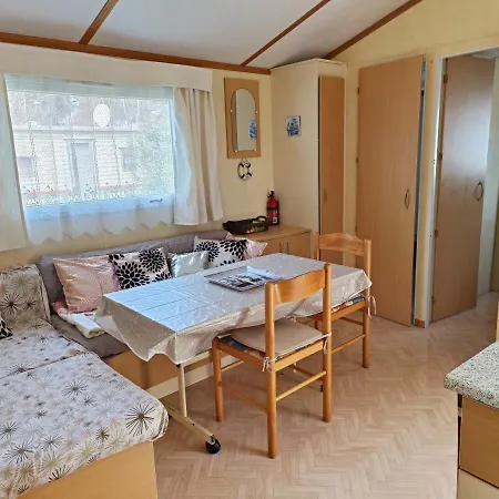 Mobilhome Oleron Simple Et Spacieux A 1min De L'ocean Campsite La Cotiniere