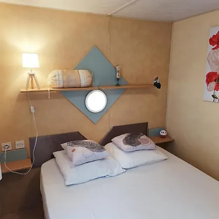 Parque de Campismo Mobilhome Oleron Simple Et Spacieux A 1min De L'ocean La Cotinière