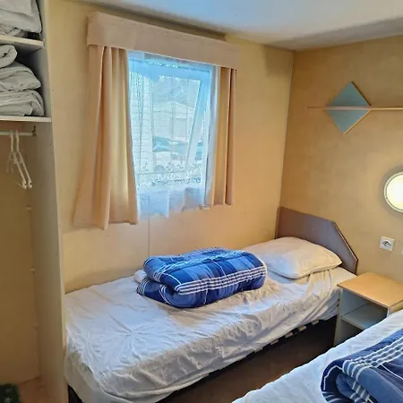 Mobilhome Oleron Simple Et Spacieux A 1min De L'ocean Campsite *