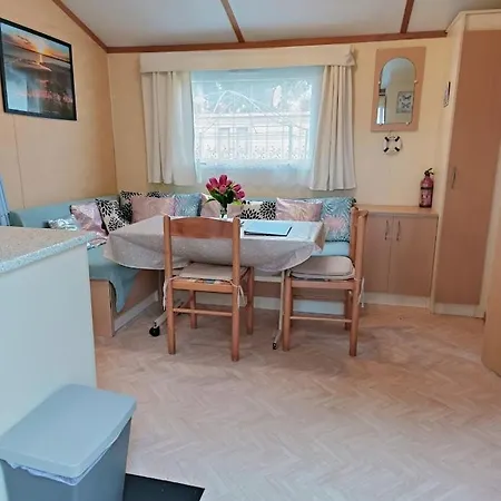 Parque de Campismo Mobilhome Oleron Simple Et Spacieux A 1min De L'ocean *